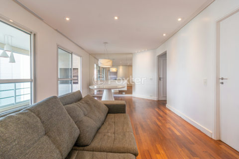 Image 3 - 1017281
