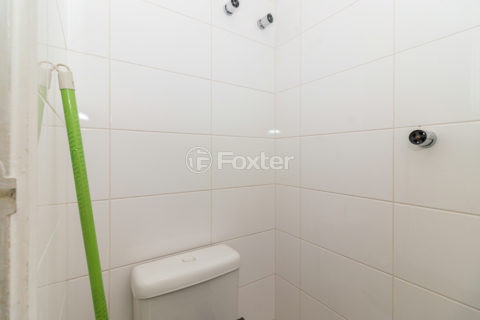 Image 38 - 1017281