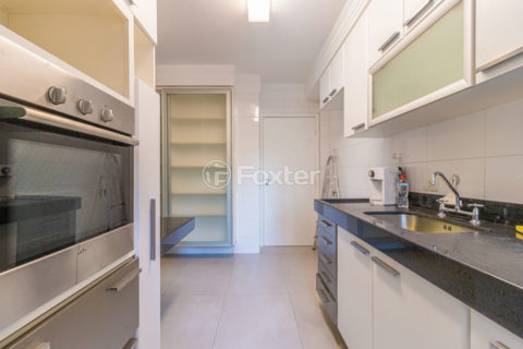 Image 35 - 1017281