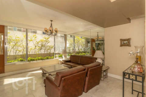 Image 19 - 1017291