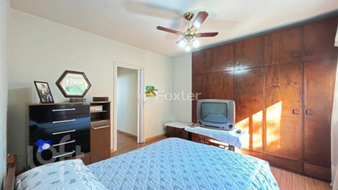 Image 17 - 1017299