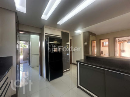 Image 10 - 1017322