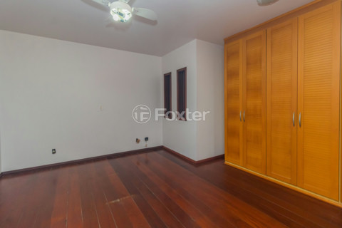 Image 32 - 101734
