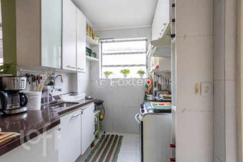Image 20 - 1017341