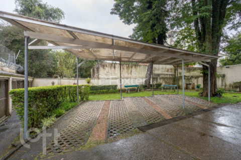 Image 24 - 1017341