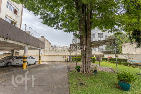 Image 27 - 1017341