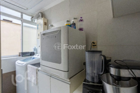 Image 22 - 1017341