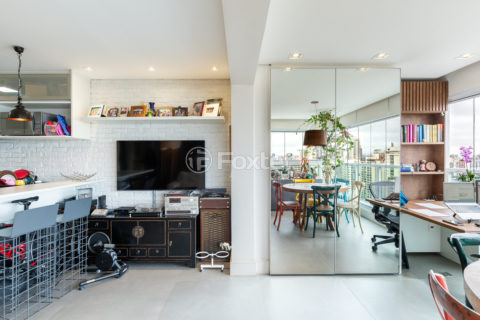 Image 7 - 1017373