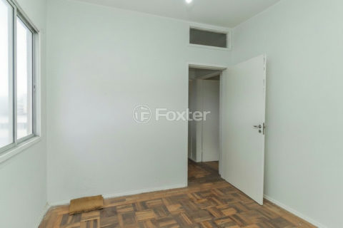 Image 11 - 1017375