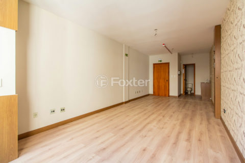 Image 2 - 1017406