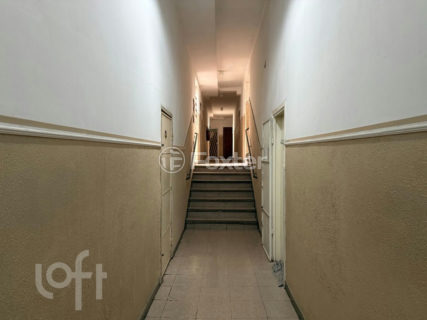 Image 16 - 1017419