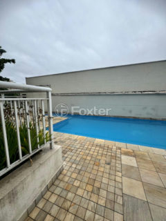 Image 30 - 1017421