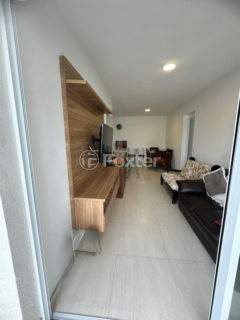 Image 17 - 1017421