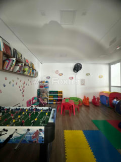 Image 37 - 1017421