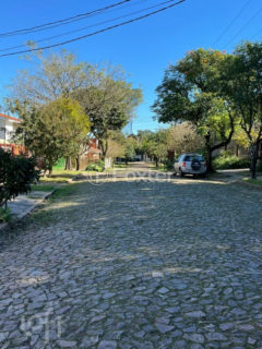 Image 44 - 1017442