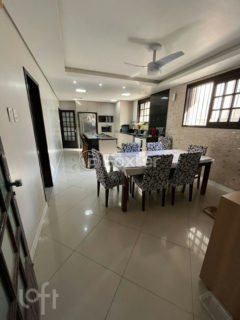 Image 29 - 1017442