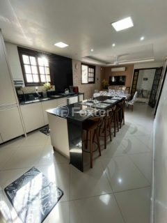 Image 31 - 1017442