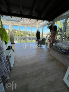 Image 10 - 1017442