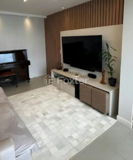 Image 3 - 1017480