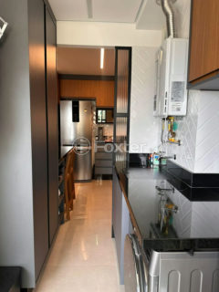 Image 7 - 1017502