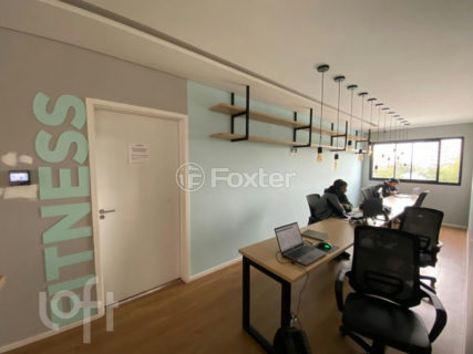 Image 30 - 1017504