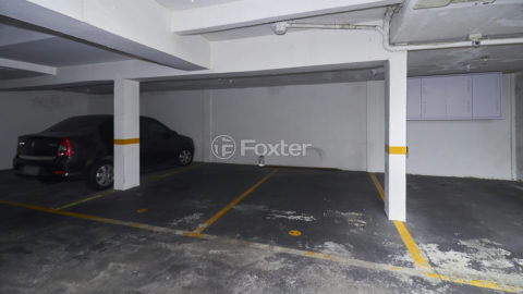 Image 32 - 1017517