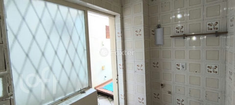Image 15 - 1017533