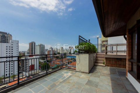 Image 19 - 1017558