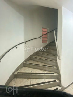 Image 2 - 1017571