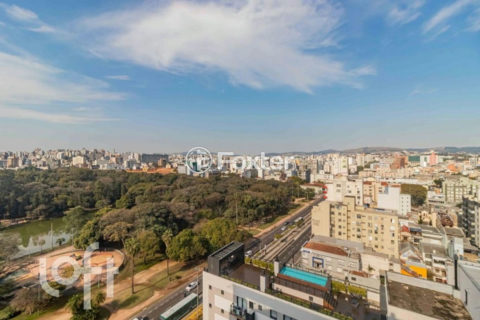 Image 14 - 1017582