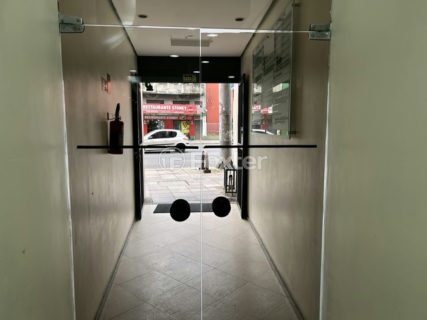 Image 17 - 1017622