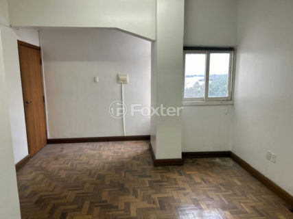 Image 15 - 1017622