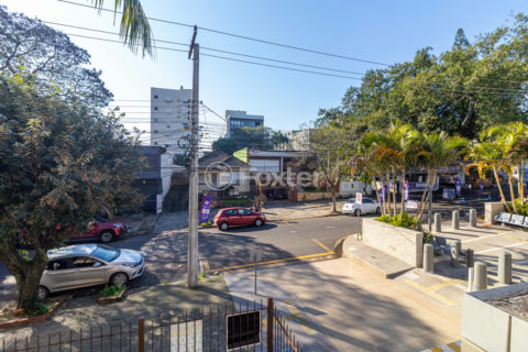 Image 10 - 1017639