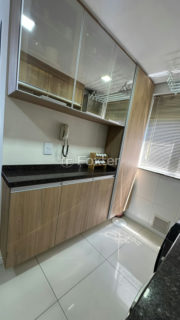 Image 2 - 1017671