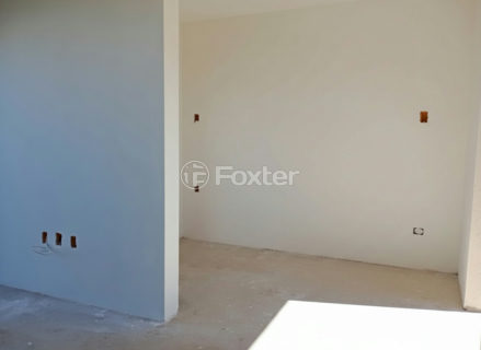 Image 4 - 1017672