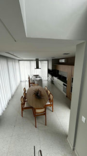 Image 29 - 1017675