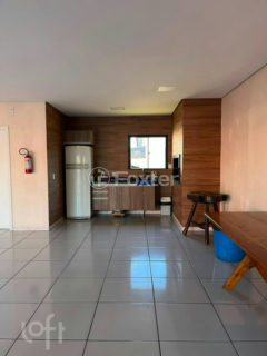Image 41 - 1017683