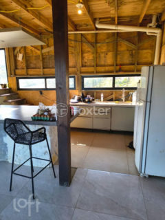 Image 8 - 1017689