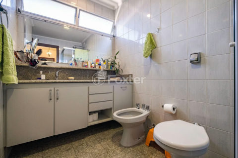 Image 7 - 1017720