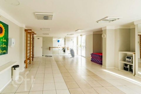 Image 9 - 1017730