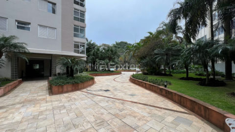 Image 30 - 1017732