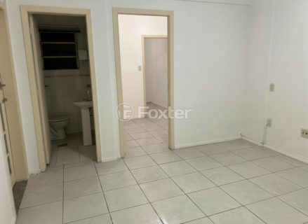 Image 7 - 1017744