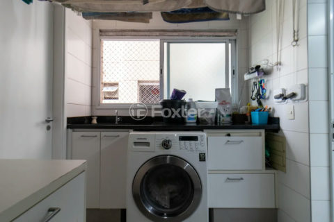 Image 27 - 1017745