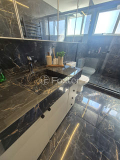 Image 9 - 1017755