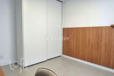 Image 10 - 1017762
