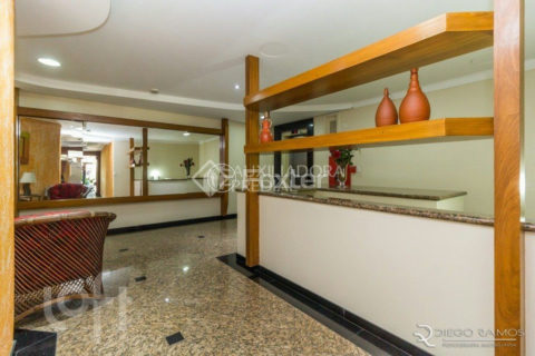 Image 38 - 1017765