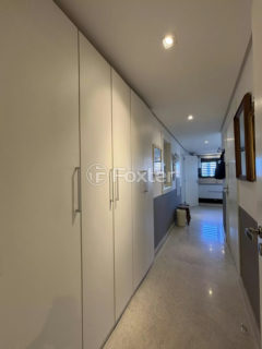Image 10 - 1017777