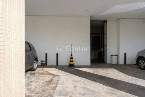 Image 30 - 1017780