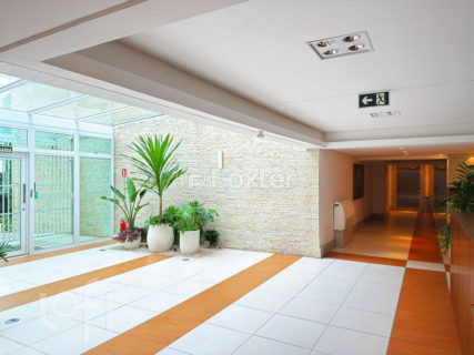 Image 31 - 1017799