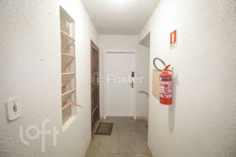 Image 40 - 1017815